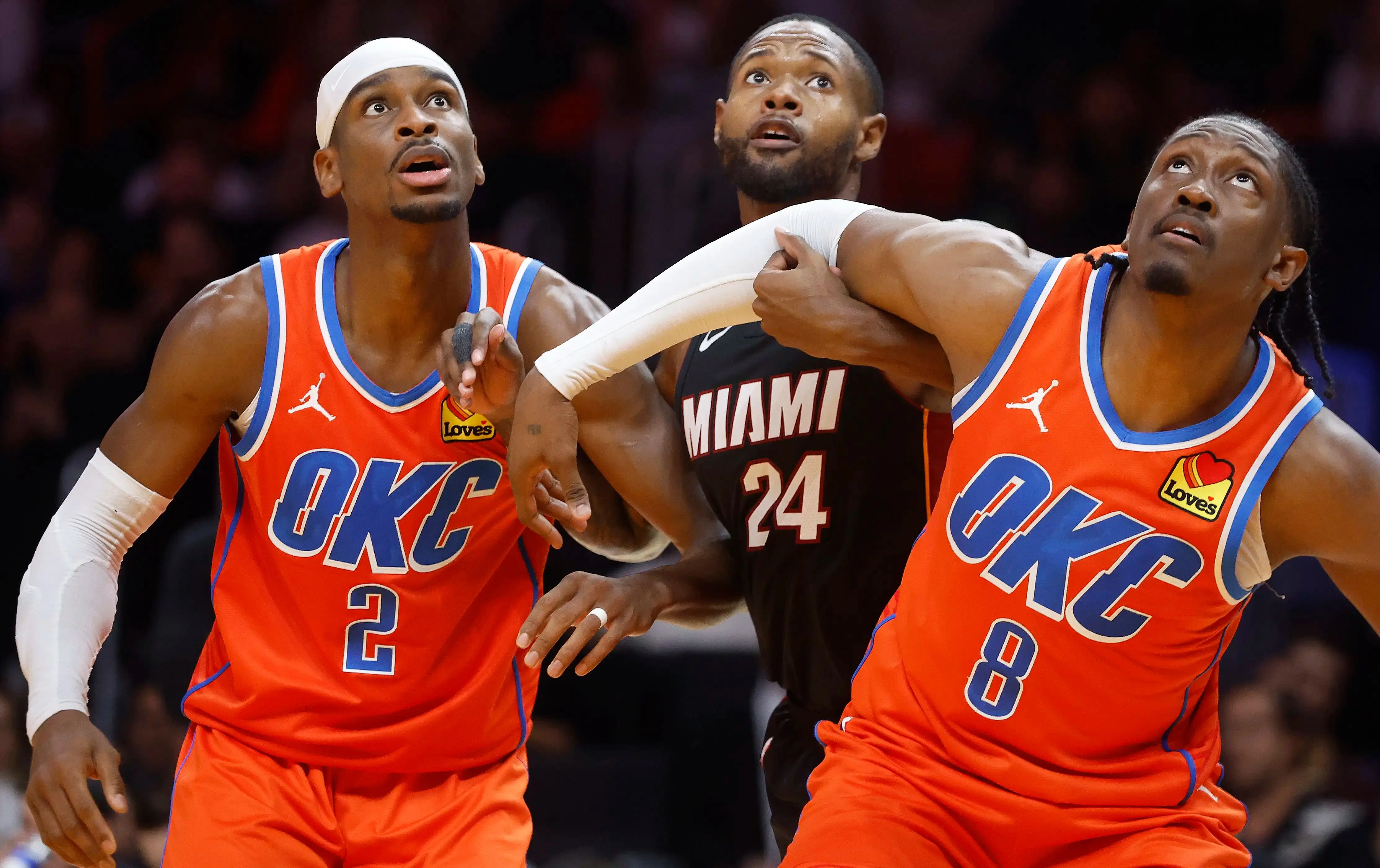 爱游戏直播-球队战术大变动,新策略引爆战绩提升