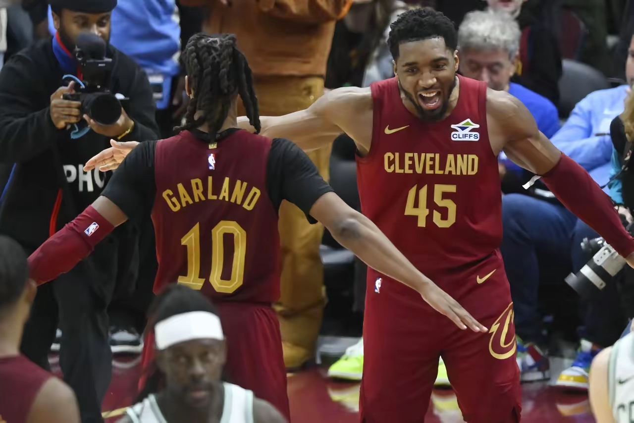 爱游戏链接-骑士客场不敌凯尔特人,遭遇四连败的简单介绍