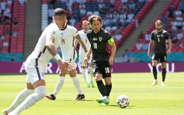 爱游戏链接-克罗地亚大胜瑞典,小组战绩亮眼的简单介绍