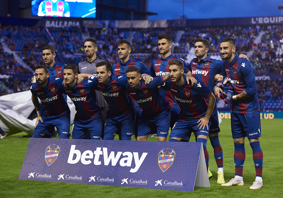 爱游戏登录入口-欧预赛对阵再度展开,球员斗志昂扬的简单介绍