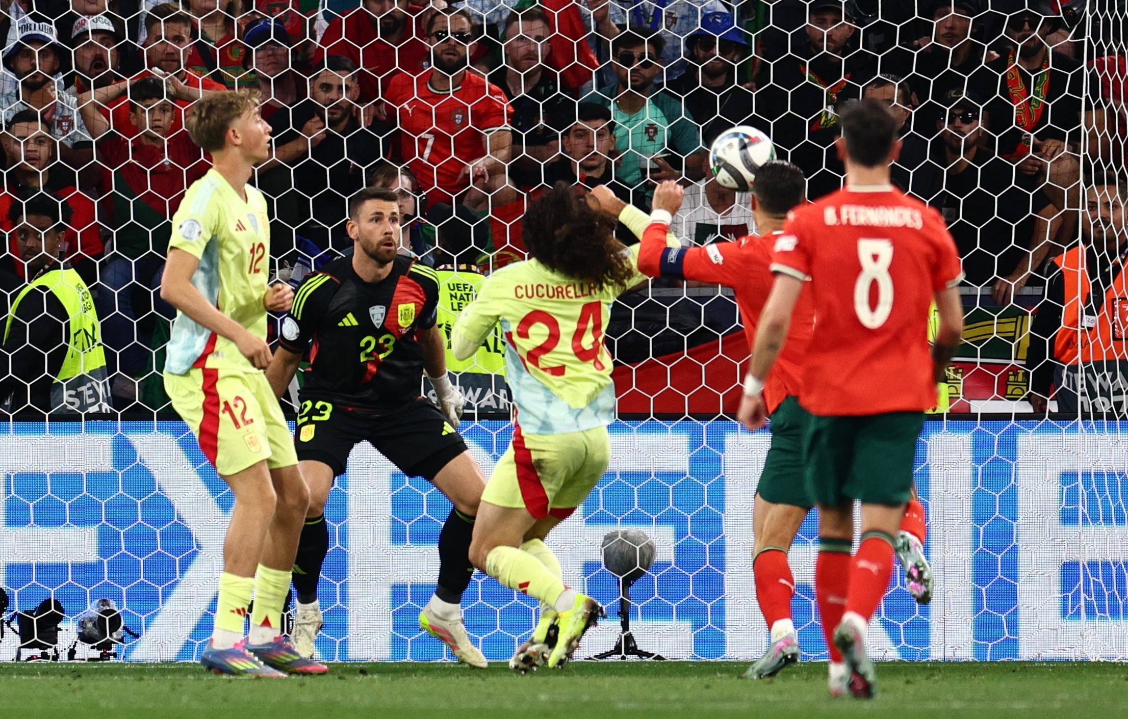 爱游戏app下载-欧国联冠军赛事连番对抗,球队竞技水平高