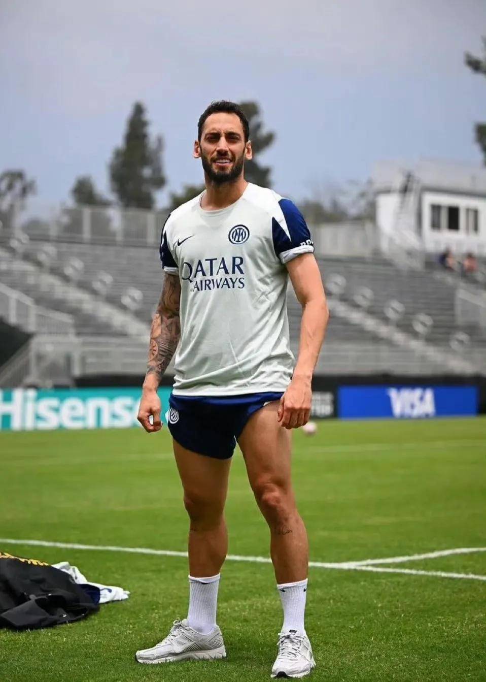 爱游戏新闻-穆帅回归,热刺重返欧冠赛场!