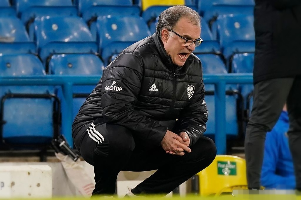 爱游戏中国官网-关于曼联老板传出不满声音,范加尔:将全力挽回信任的信息