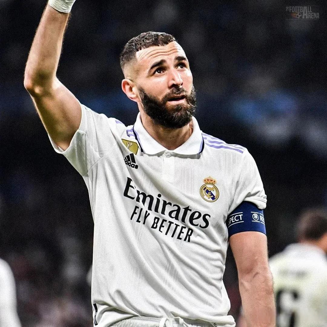 爱游戏官方入口-包含皇家马德里球星本泽马受伤将缺席接下来的比赛,球队护卫团仍需强化的词条