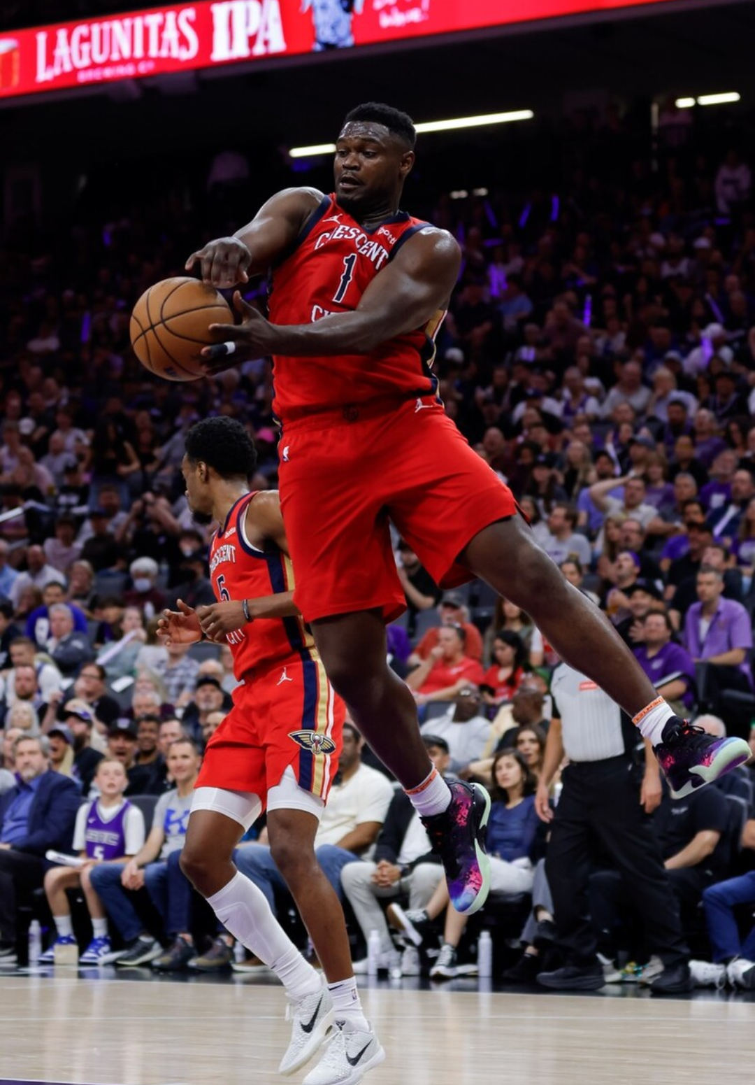 「开拓者豪取连胜,麦科勒姆关键时刻砍下35分」的简单介绍 「开拓者豪取连胜,麦科勒姆关键时刻砍下35分」的简单介绍