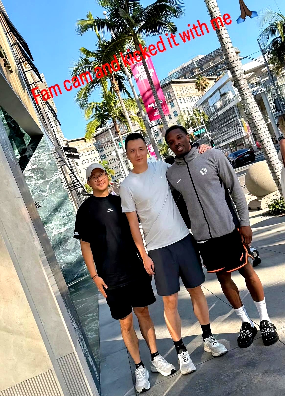 爱游戏网页版登录入口-球员私下聚餐引关注，爆料绯闻引热议的简单介绍