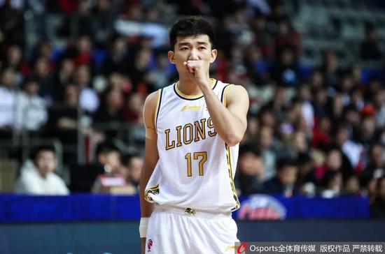 黑龙江队主场全胜，斩获连胜